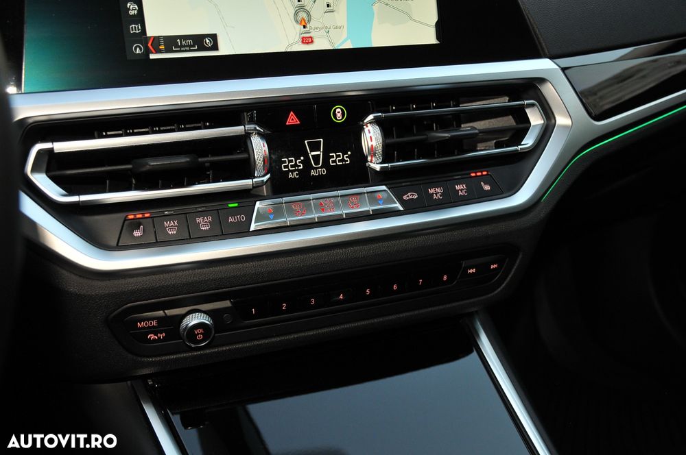 BMW Seria 3 320d Aut. Sport Line - 21