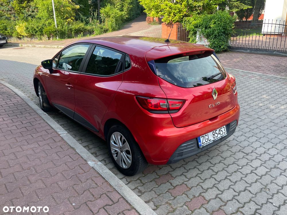 Renault Clio - 7