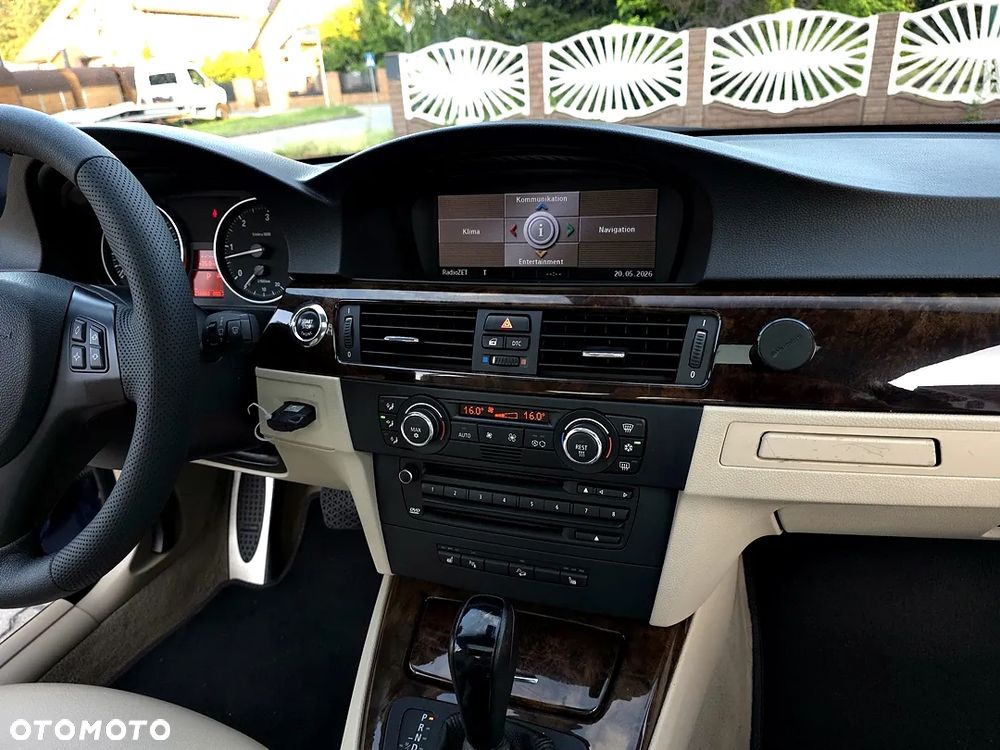BMW Seria 3 330xd - 28