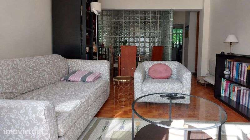 T3 em zona nobre c 2wc e garagem - Grande imagem: 4/8