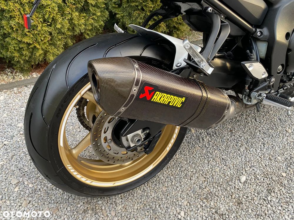 Yamaha FZ8 - 8