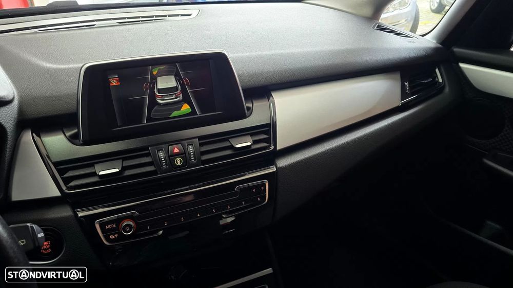 BMW 216 Active Tourer d Line Sport Auto - 26