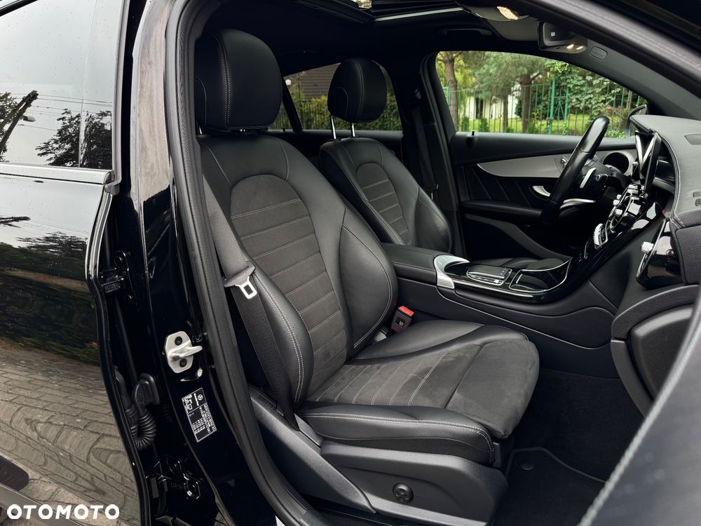 Mercedes-Benz GLC 300 4Matic 9G-TRONIC AMG Line Plus - 8