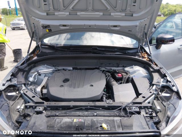 Volvo XC 90 T5 AWD Geartronic RDesign - 8