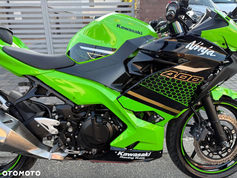 Kawasaki Ninja 400 - 24