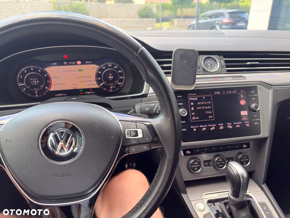 Volkswagen Passat Alltrack - 10