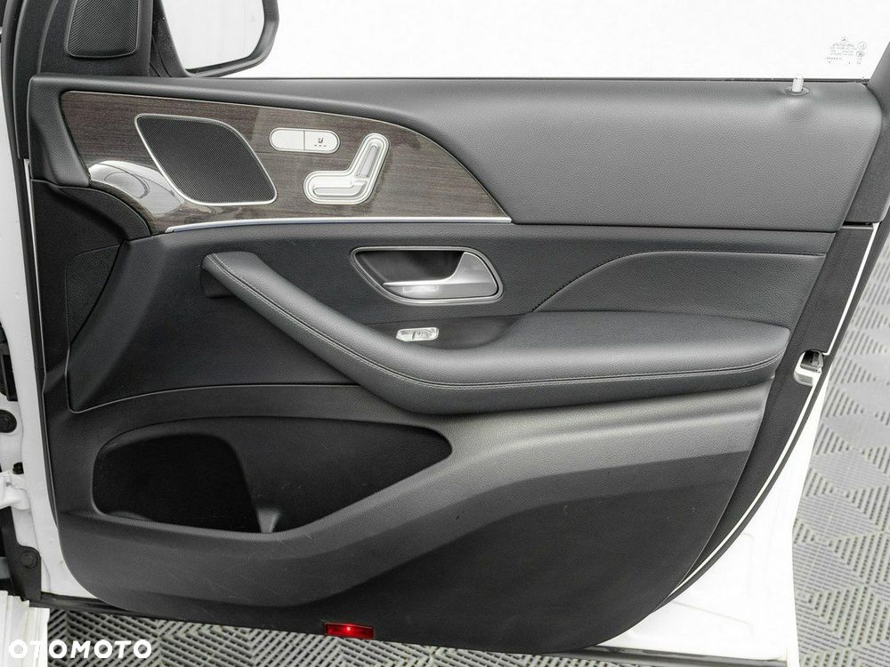 Mercedes-Benz GLE - 33