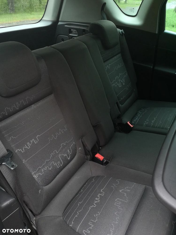 Opel Meriva - 13