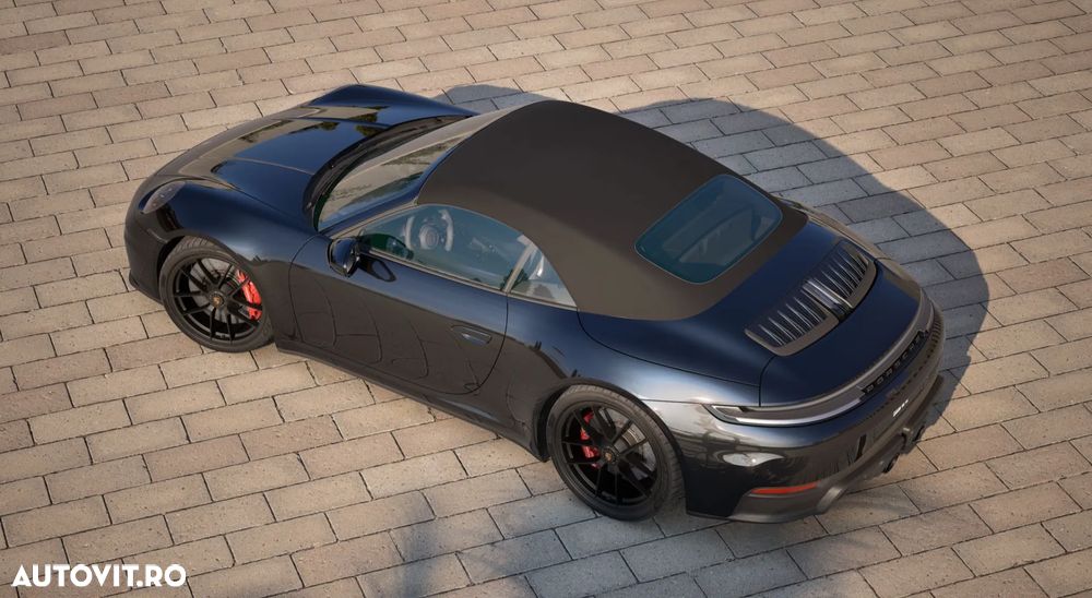 Porsche 911 Carrera 4 GTS PDK - 5