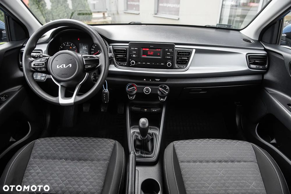 Kia Rio - 17