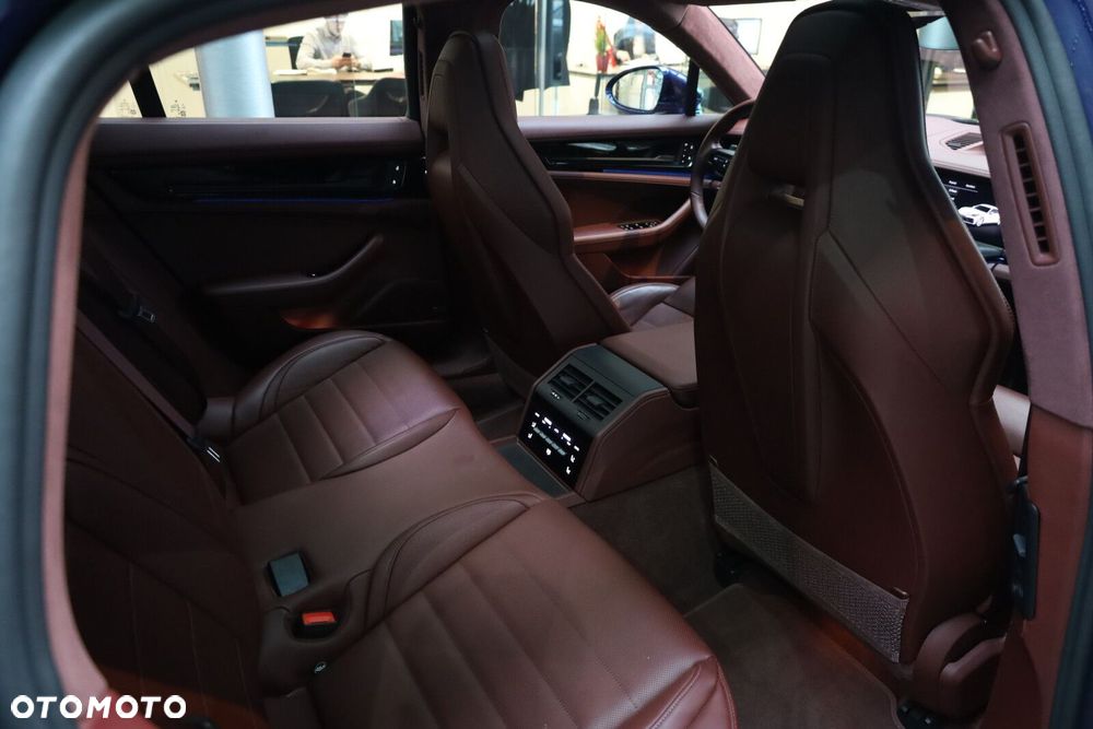 Porsche Panamera - 19