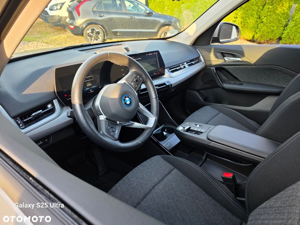 BMW iX1 eDrive20 - 10