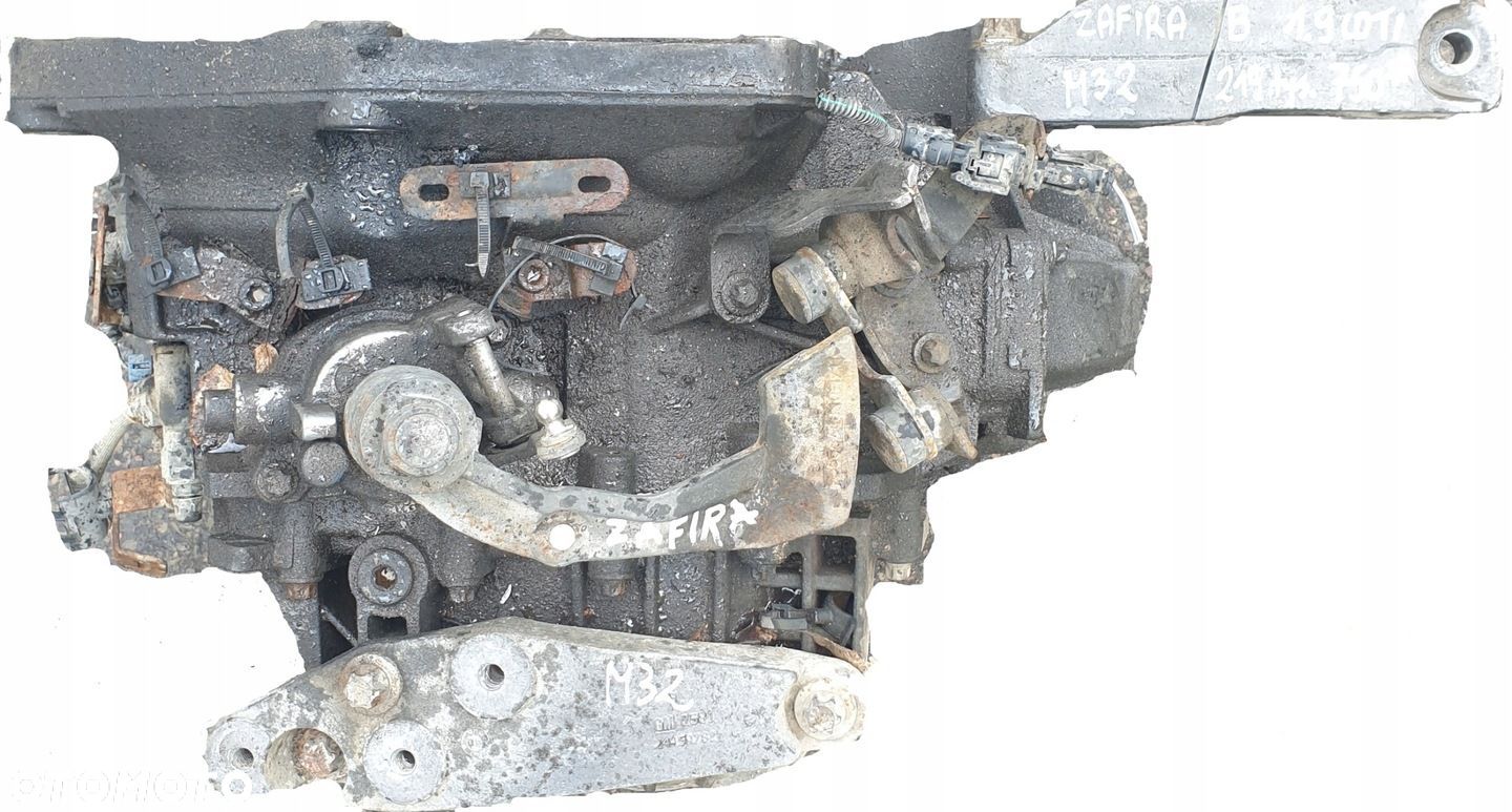SKRZYNIA BIEGÓW MANUALNA OPEL ZAFIRA B 1.9 CDTI M32 - 1