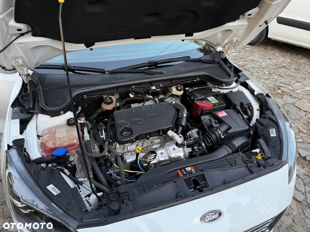 Ford Focus 1.5 EcoBlue Start-Stopp-System TITANIUM - 35