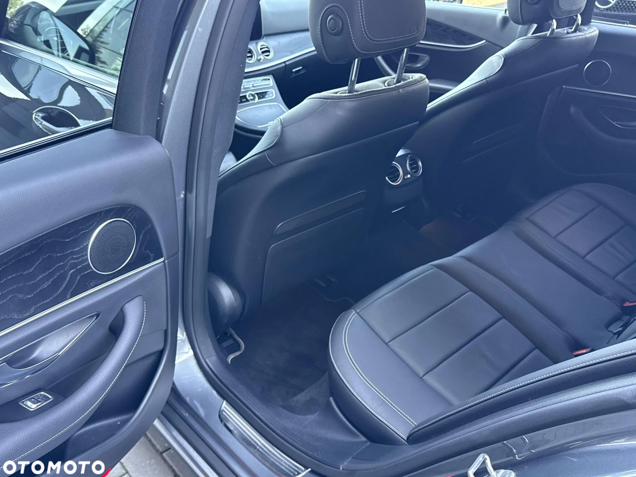 Mercedes-Benz Klasa E 220 d 4-Matic All-Terrain - 16