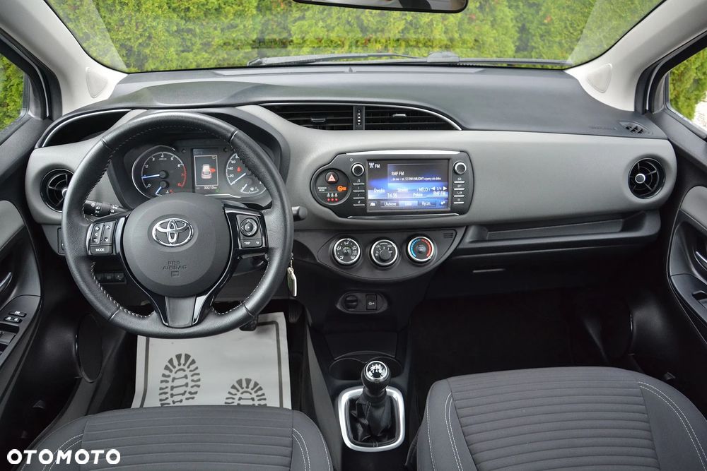 Toyota Yaris 1.0 VVT-i - 17