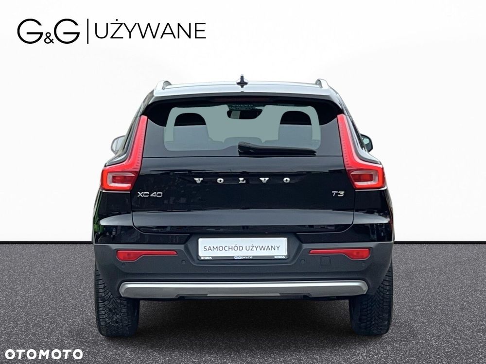 Volvo XC 40 T3 Momentum Pro - 5