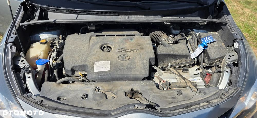 Toyota Verso 2.2 D-4D Automatik 5-Sitzer Comfort - 24