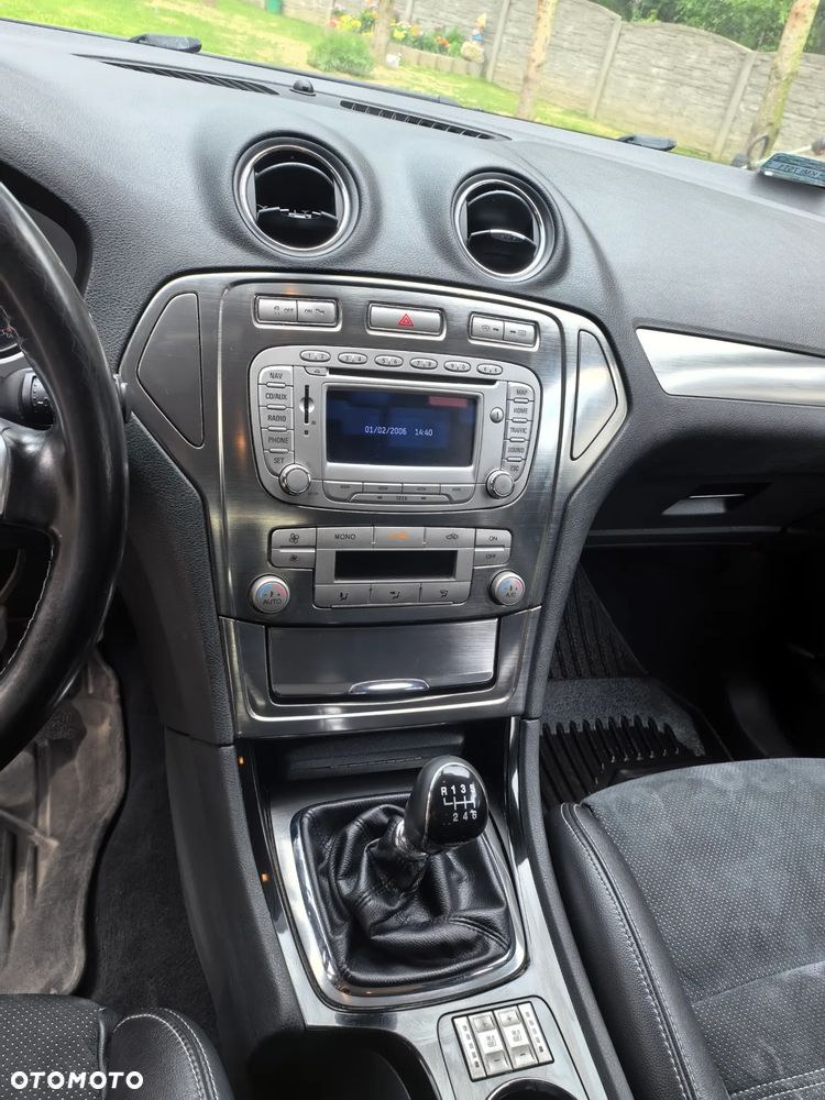 Ford Mondeo - 13