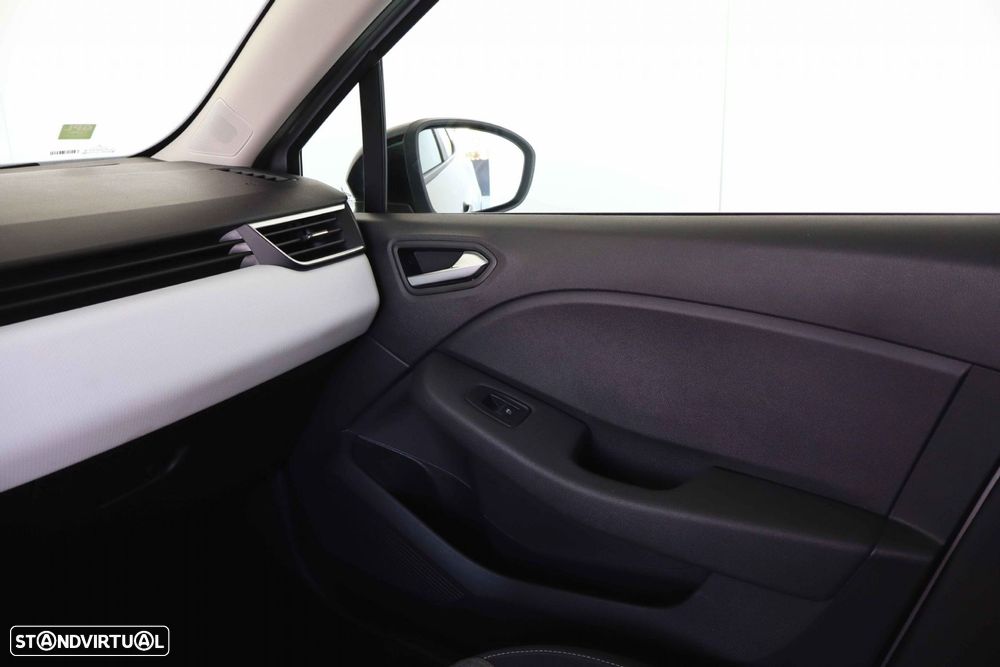 Renault Clio 1.0 TCe Evolution Bi-Fuel - 37