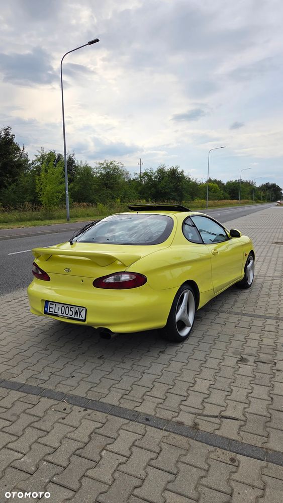 Hyundai Coupe - 2