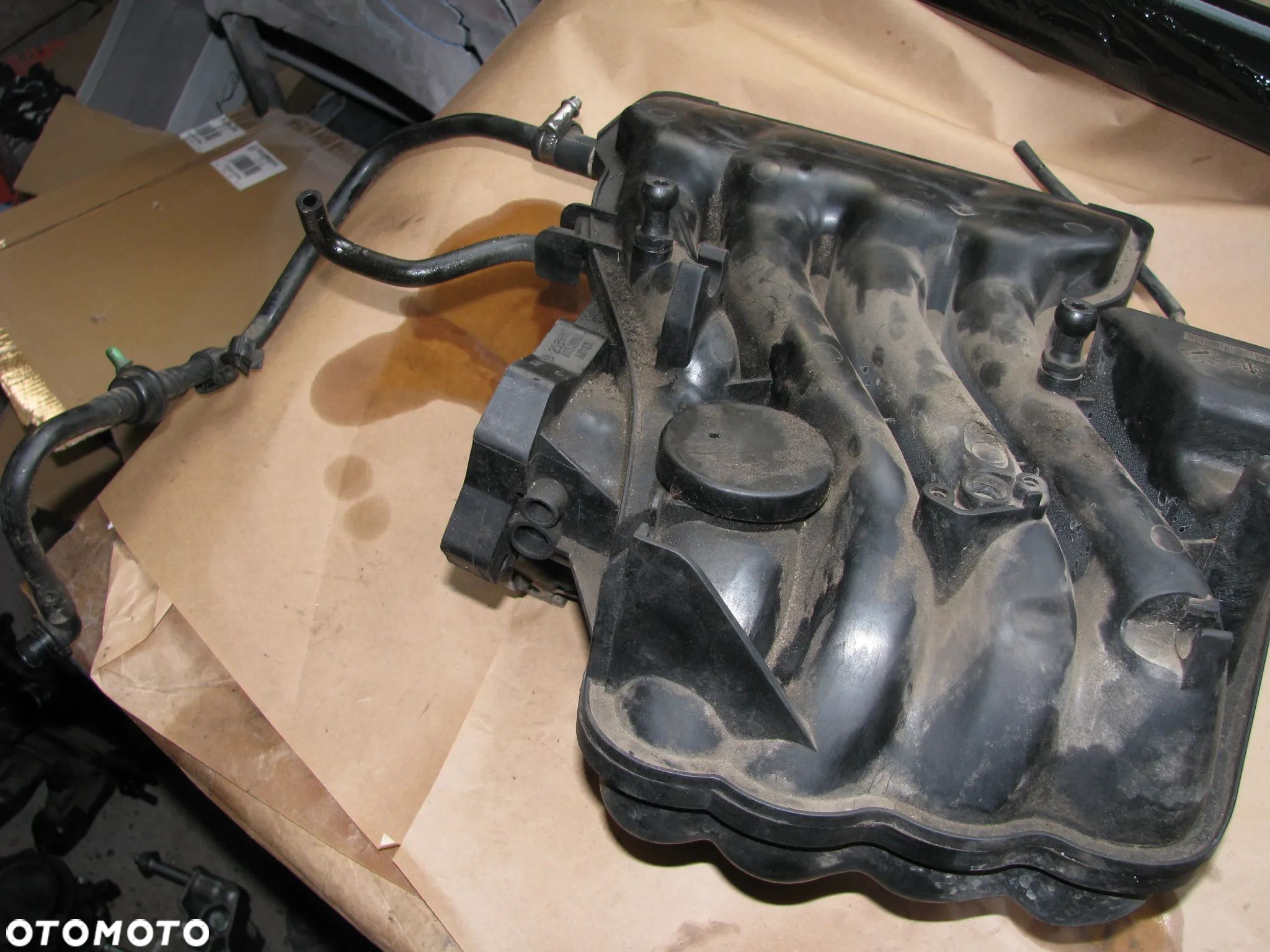 KOLEKTOR SSĄCY AUDI A3 8L LIFT 06A133203 - 1