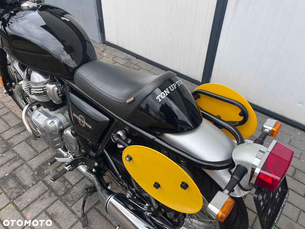 Royal Enfield Interceptor - 16