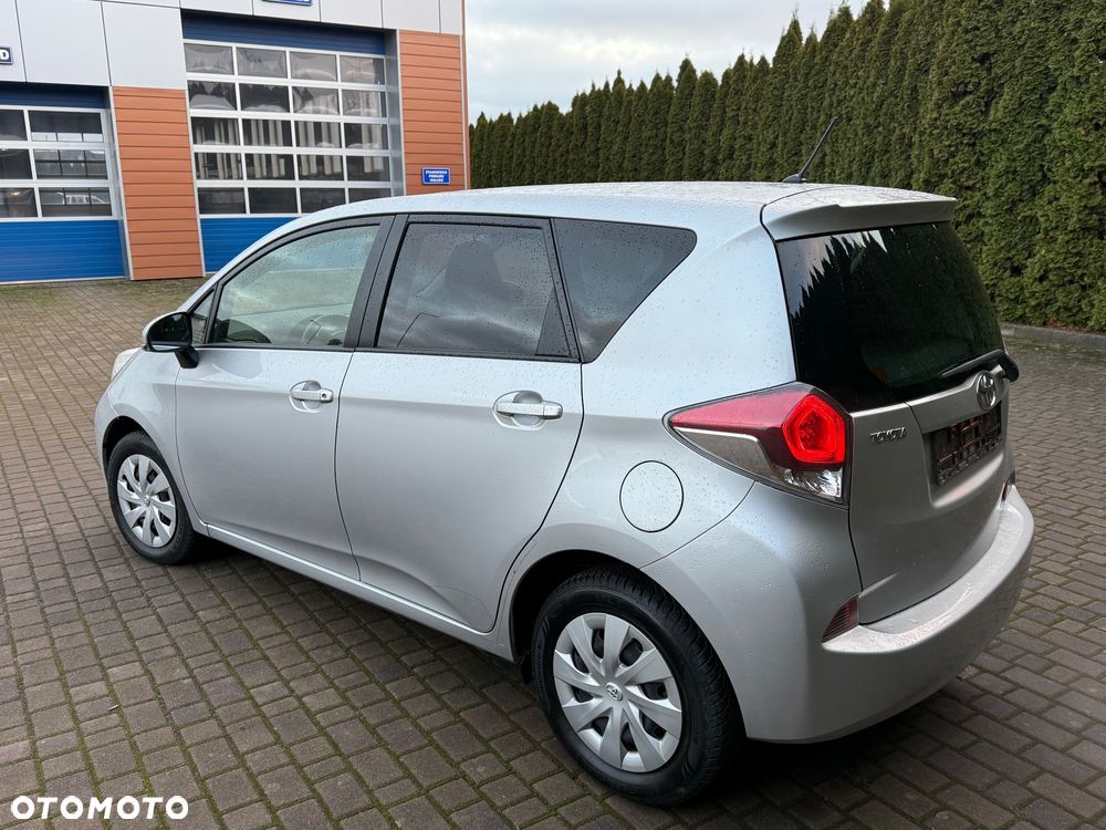 Toyota Verso S 1.33 Active - 5