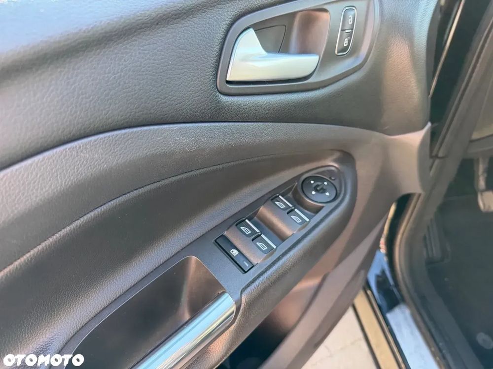 Ford Kuga 2.0 TDCi 4x2 Titanium - 21