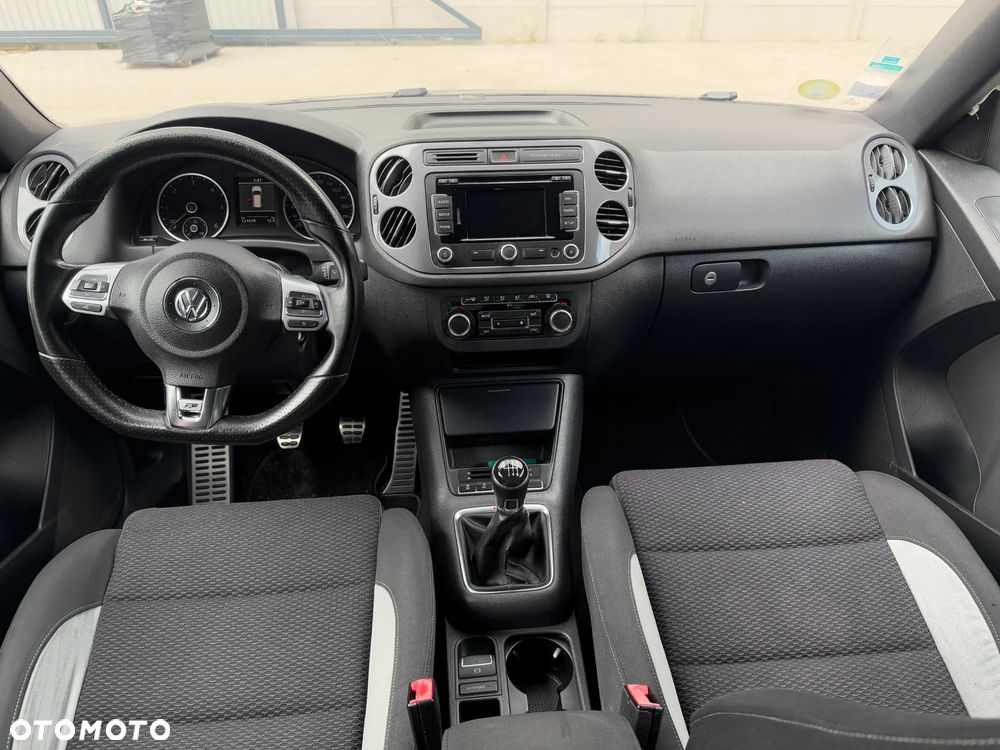 Volkswagen Tiguan - 11