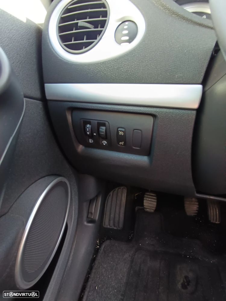 Renault Clio Break 1.2 TCE Dynamique S - 18