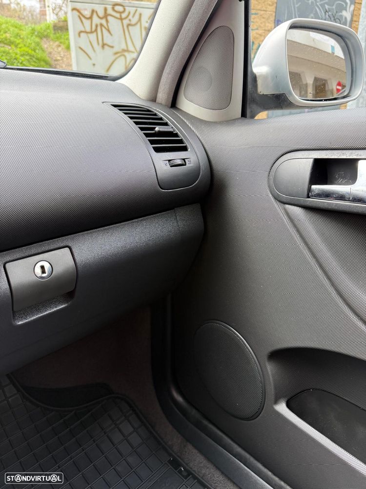 VW Polo 1.0 Confortline - 16