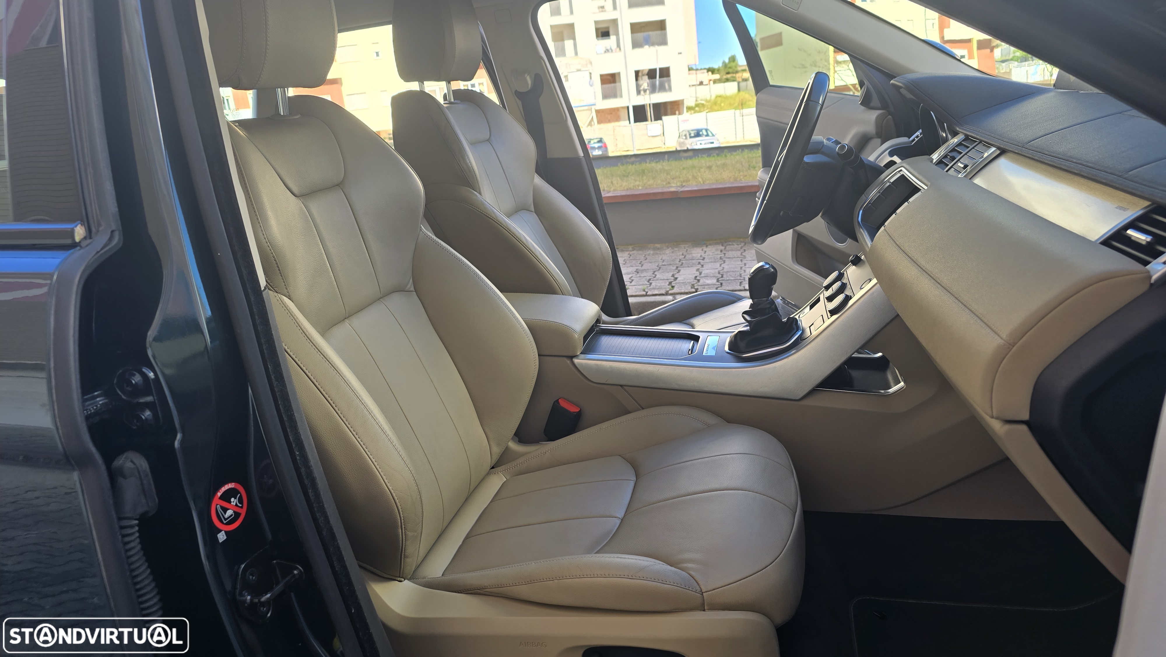 Land Rover Range Rover Evoque 2.0 TD4 SE - 25