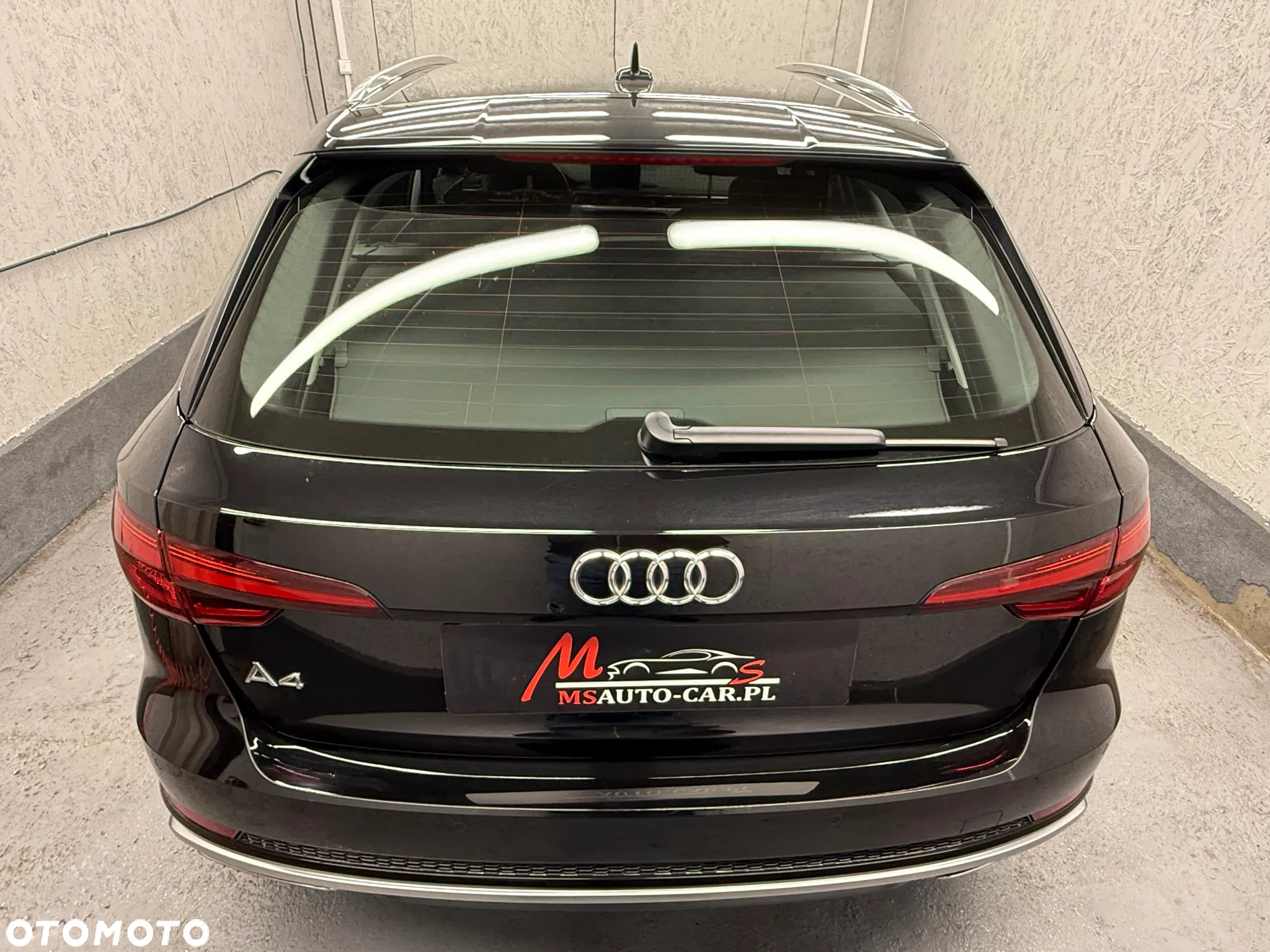 Audi A4 Avant 40 TDI S tronic S line - 14