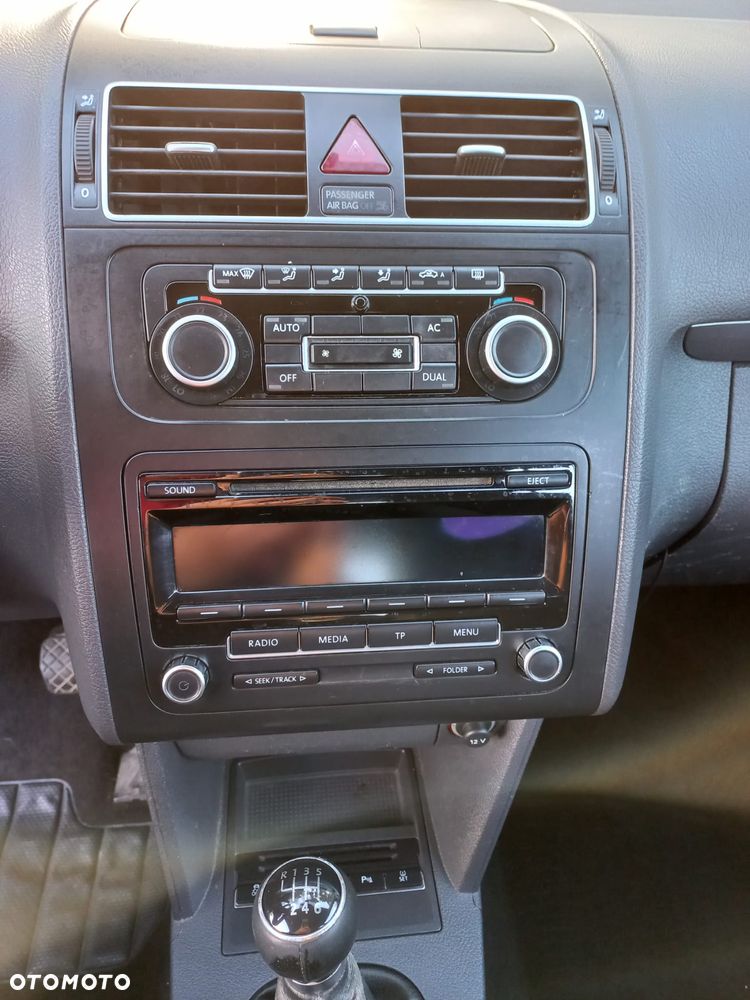 Volkswagen Touran 1.4 TSI Comfortline Perfectline - 9