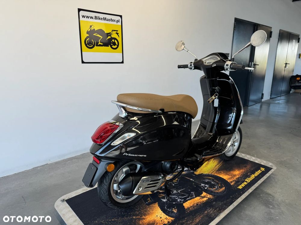 Piaggio Vespa - 5