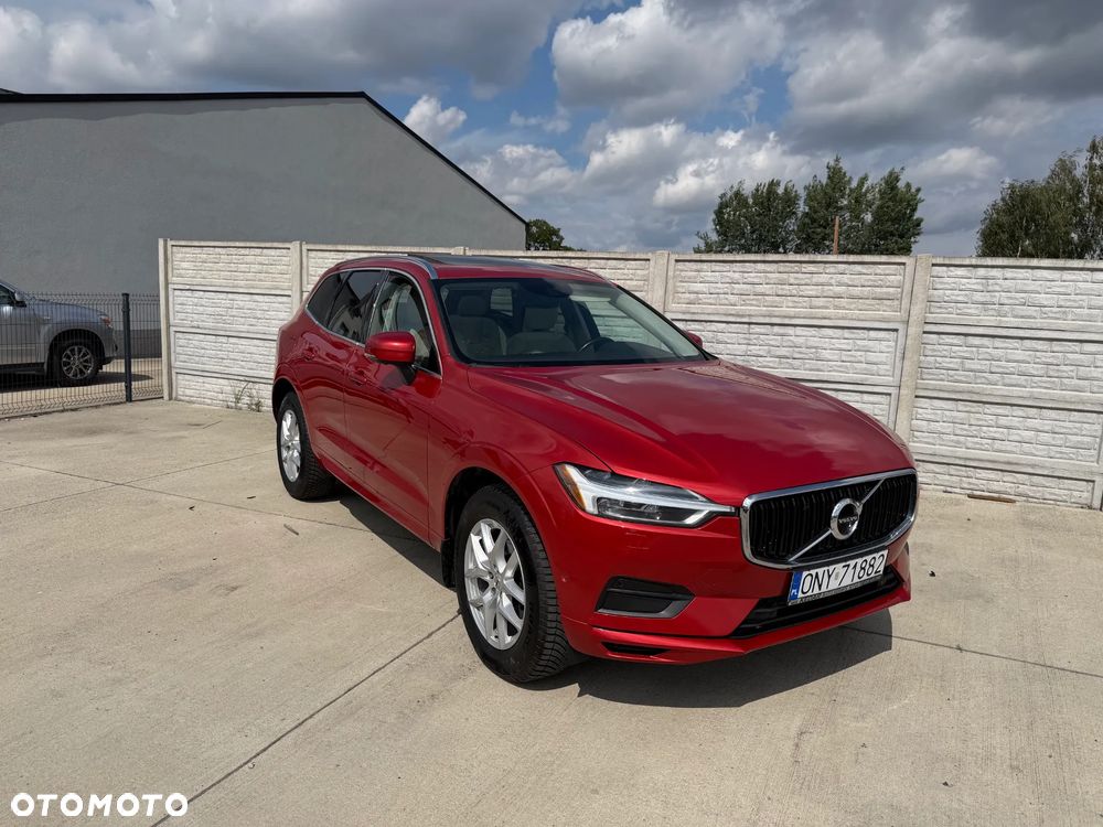 Volvo XC 60 T5 AWD Momentum - 1