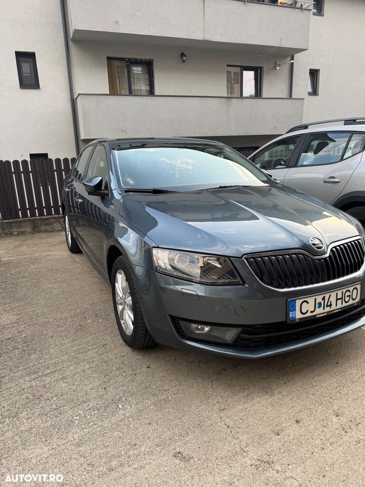 Skoda Octavia 2.0 TDI DSG Style - 4