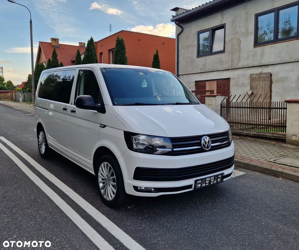 Volkswagen Multivan - 2