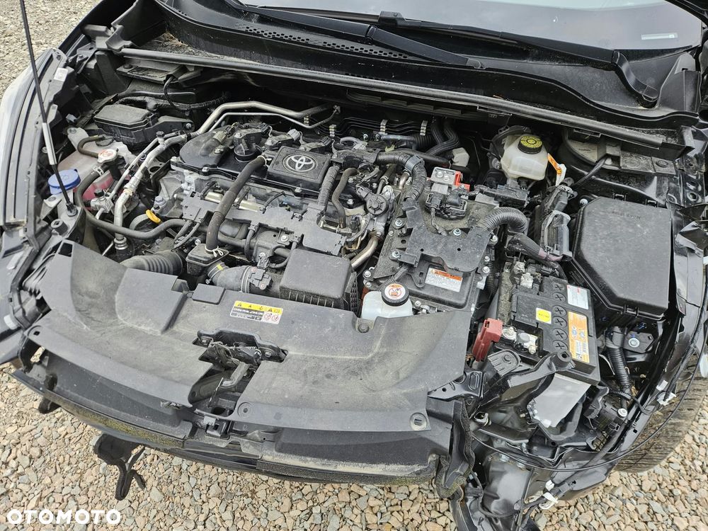 Toyota C-HR 1.8 Hybrid Team Deutschland - 22