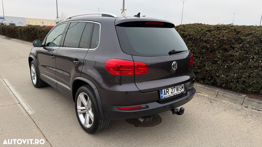 Volkswagen Tiguan 2.0 TDI SCR 4MOTION BlueMotion Technology Lounge Sport & Style - 13