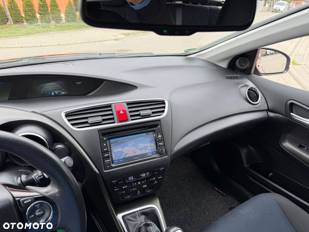 Honda Civic 1.6 i-DTEC Executive Black Edition - 27