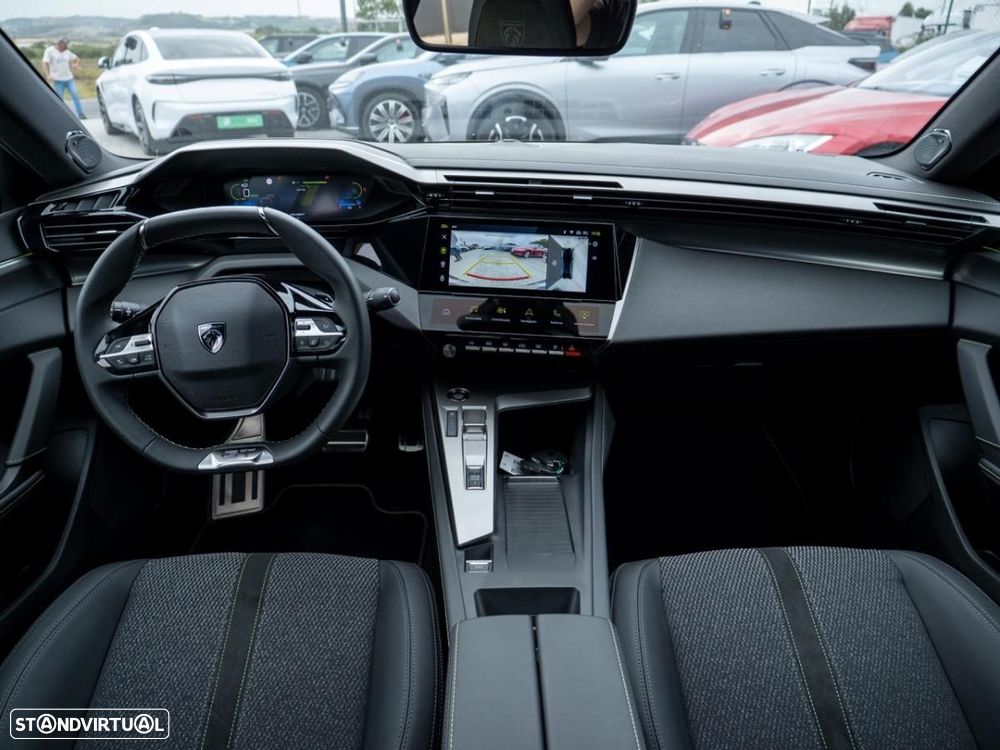 Peugeot E-408 58 kWh GT - 29