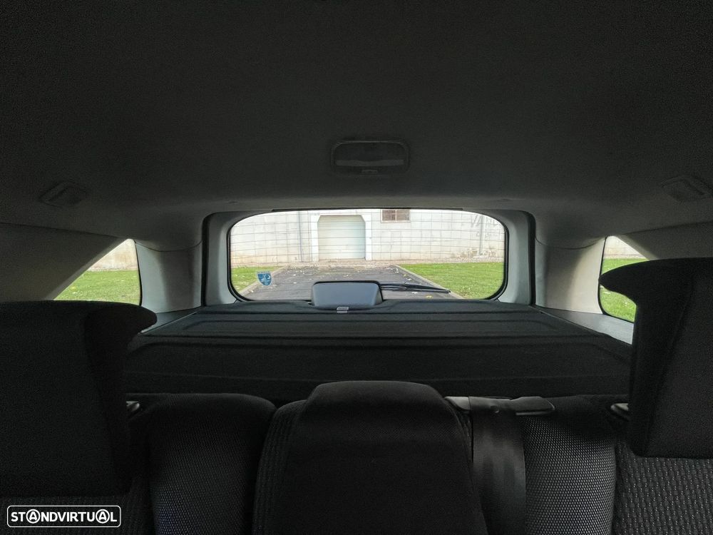 Peugeot 207 SW 1.6 HDi Outdoor - 23