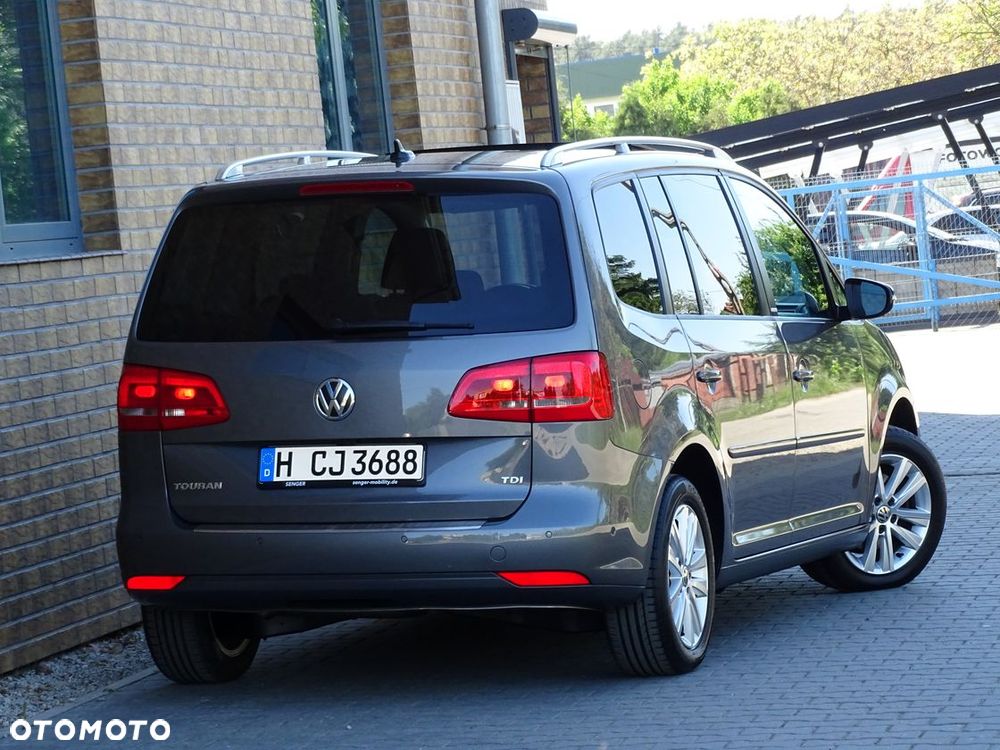 Volkswagen Touran 1.6 TDI DPF BlueMotion Technology DSG STYLE - 16