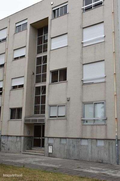 Vende-se apartamento T4 - Praceta Simões de Almeida - Matosinhos - Grande imagem: 5/9