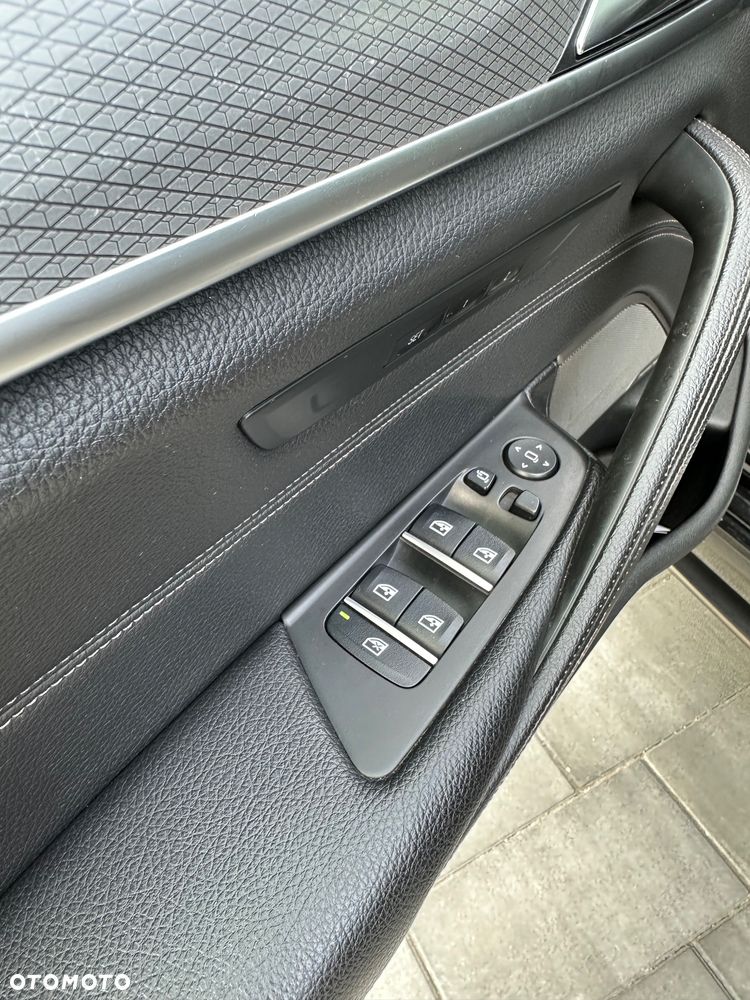 BMW Seria 5 540i xDrive M Sport sport - 17