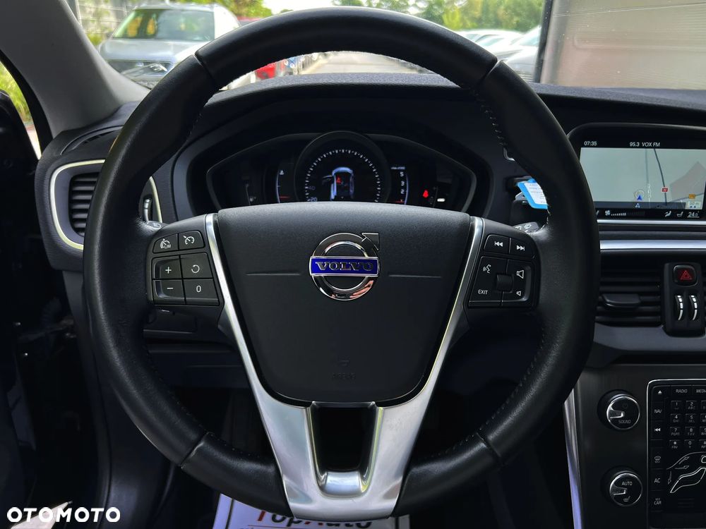 Volvo V40 D2 Drive-E Momentum - 22