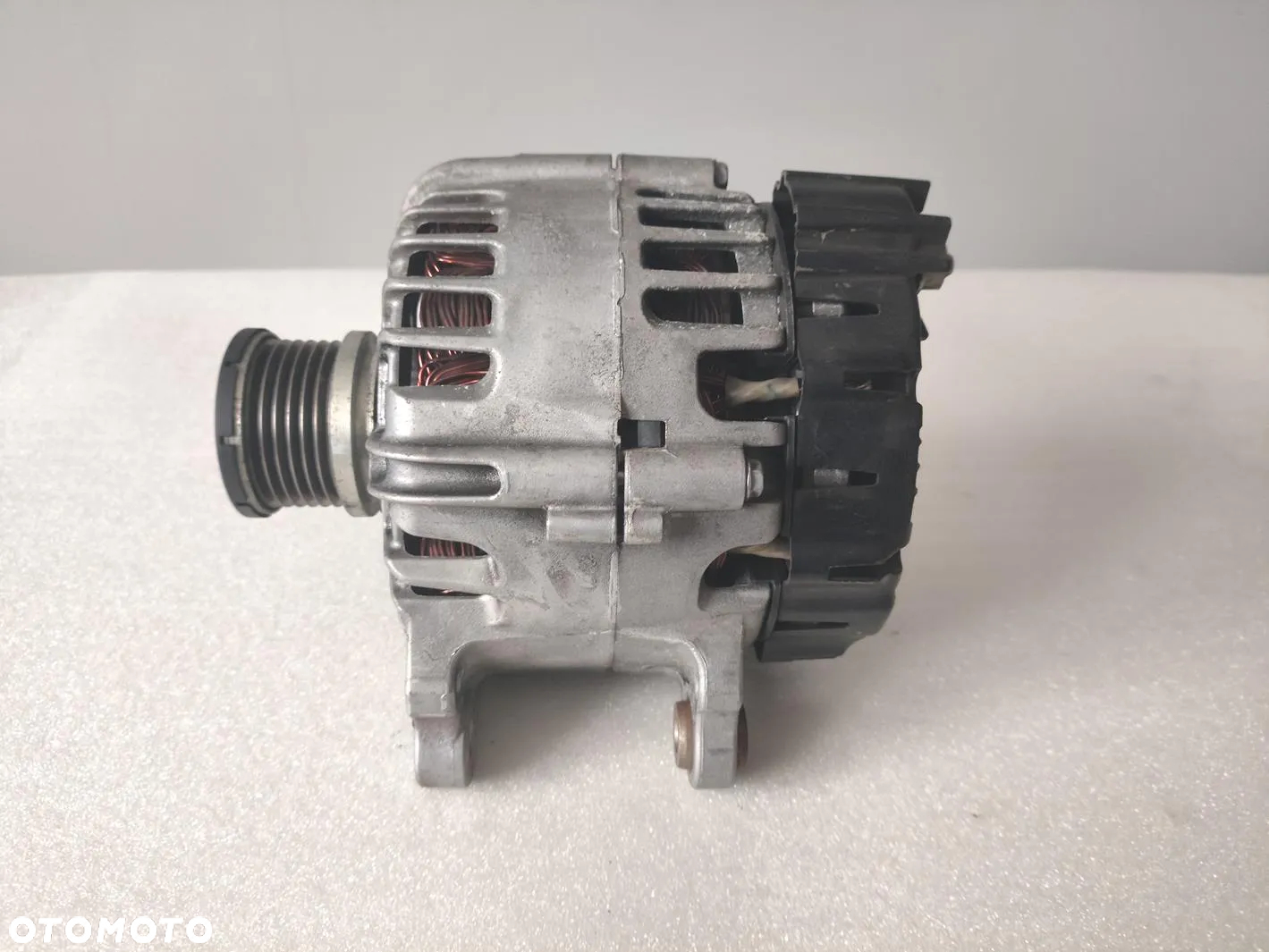 Alternator AUDI 2.0 TDI 04L903027 - 5