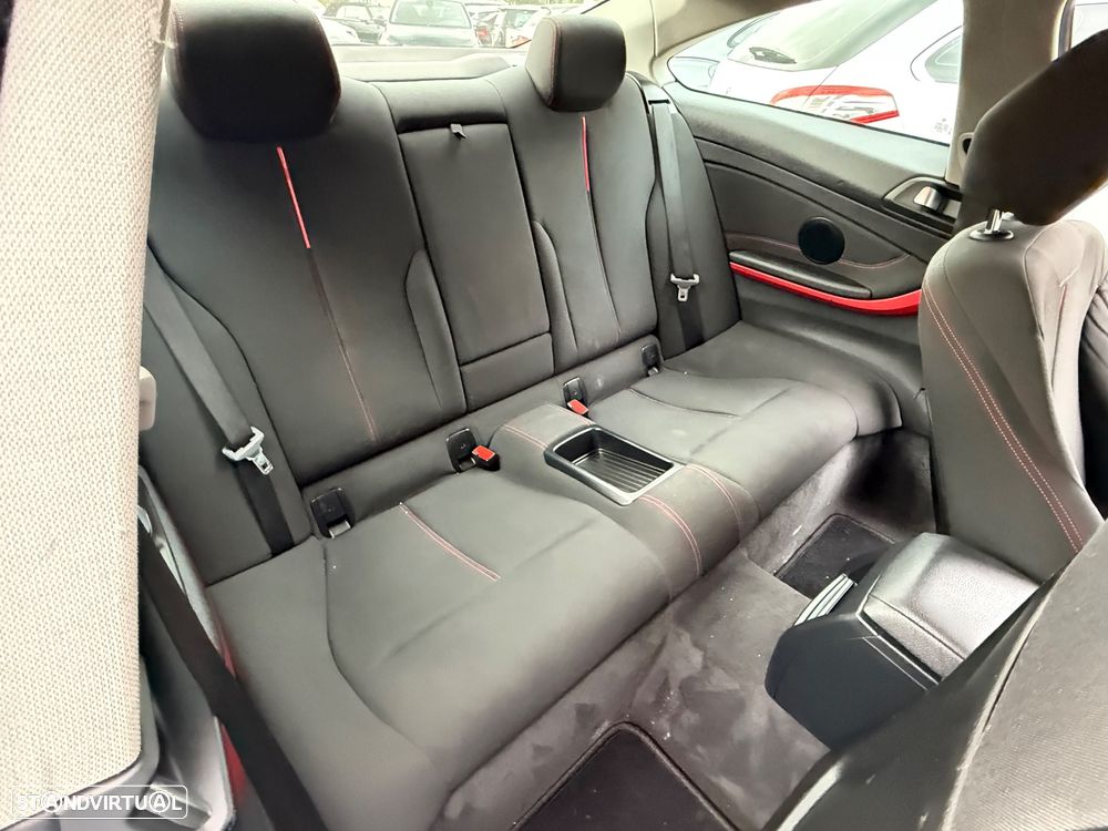 BMW 420 d Pack M - 23